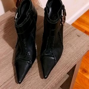 Carlos Santana stillitto